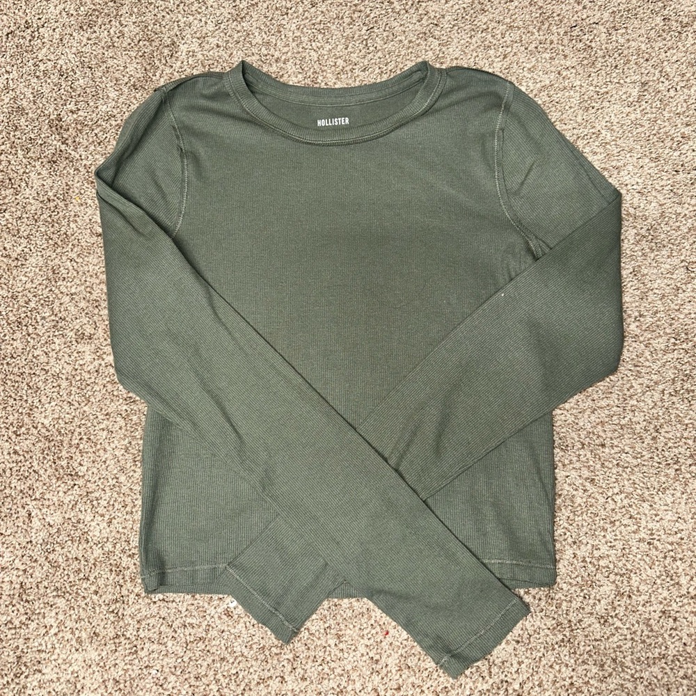 NWOT - Hollister ribbed long-sleeve crew top tee